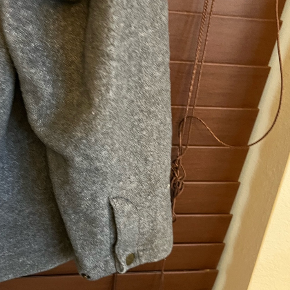 Basic Equipment pullover - Picture 3 of 3